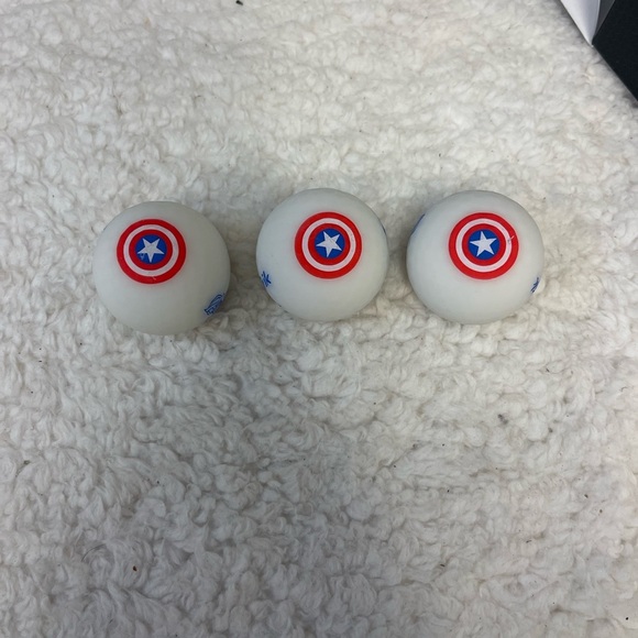 Volvik Vivid Marvel Captain America Golf Balls 3 Pack White The Avengers New - Picture 5 of 9